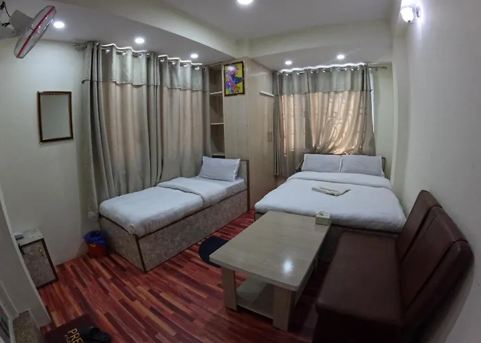 Hotel Global Village *